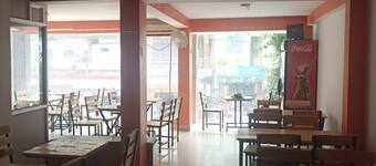 Laliguras Hotel and Lodge 