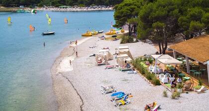 Villa Faro – New dream house, heated pool, games room, bbq, near beaches, Istria