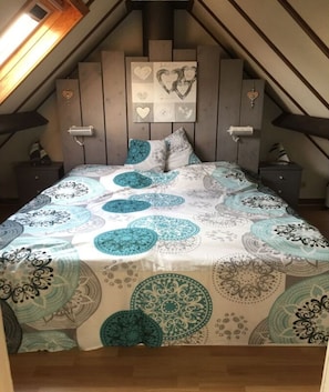 3 bedrooms, iron/ironing board