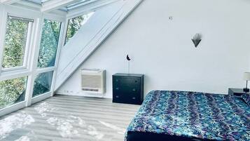 2 Schlafzimmer, BĂŒgeleisen/BĂŒgelbrett, Reisekinderbett, WLAN