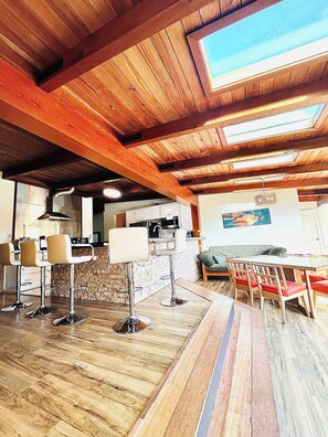 Interior - Pacific Sands @ The Nook (Fort Bragg)