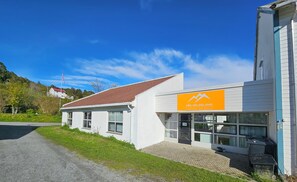 Front of property - Våg Helgeland Solbakken (Alstahaug)