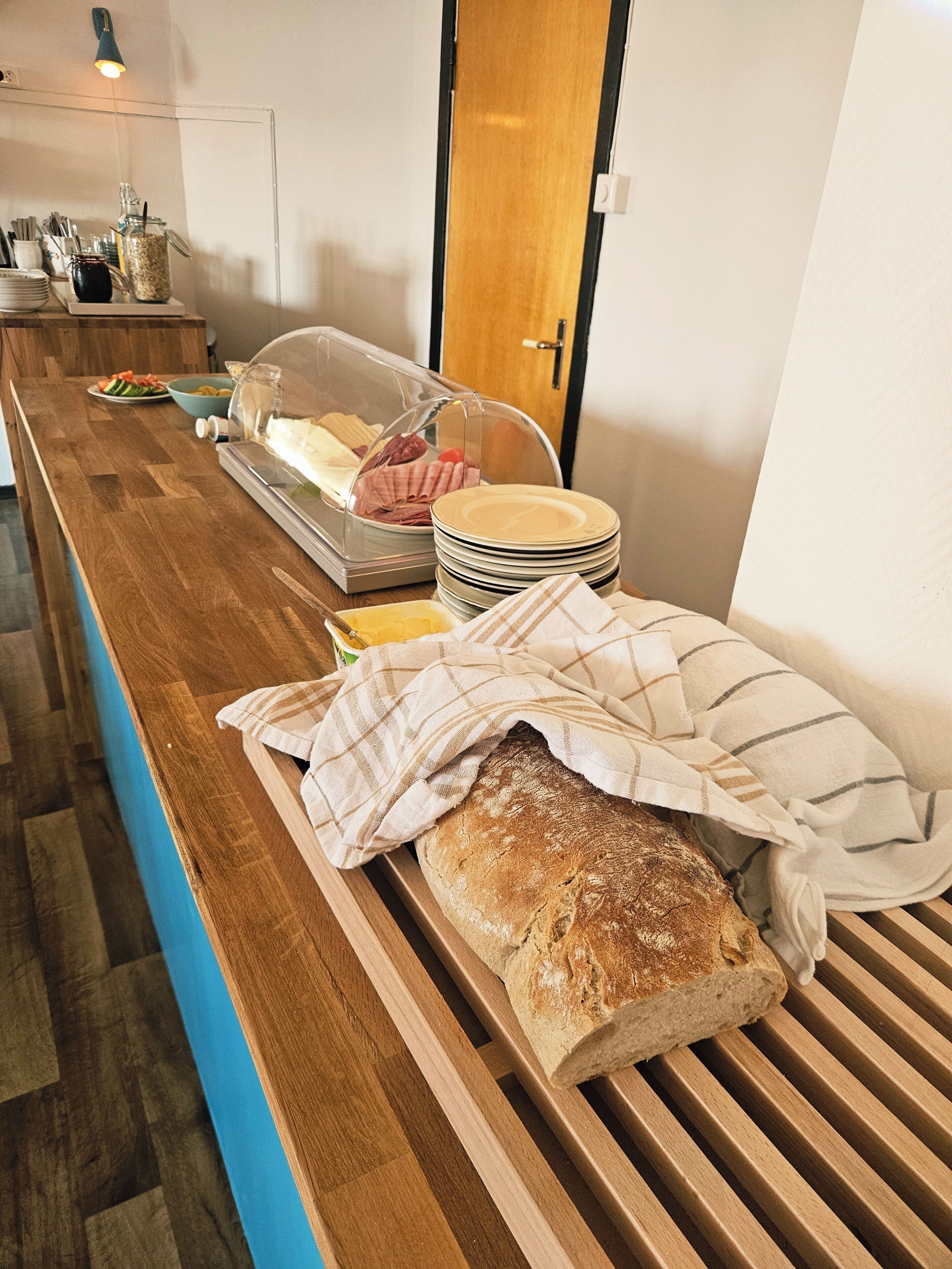 Daily buffet breakfast for a fee