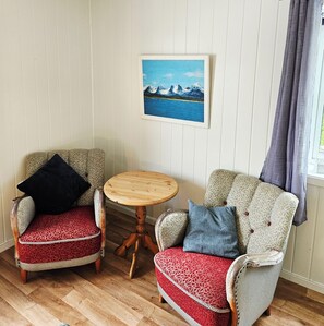 Basic Triple Room | Free WiFi, bed sheets