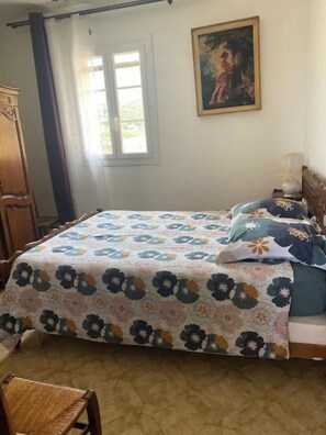 3 soverom, strykejern/-brett, wi-fi og sengetøy