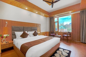 Laptop workspace, free WiFi - Hotel Divine Paradise Manali (Manali)