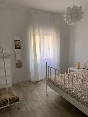 5 chambres, Wi-Fi, draps fournis