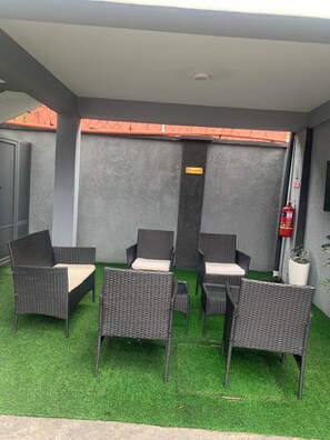 Terrace/patio - Exquisite 5 bedroom apartment, Peter odili.  (Portharcourt)