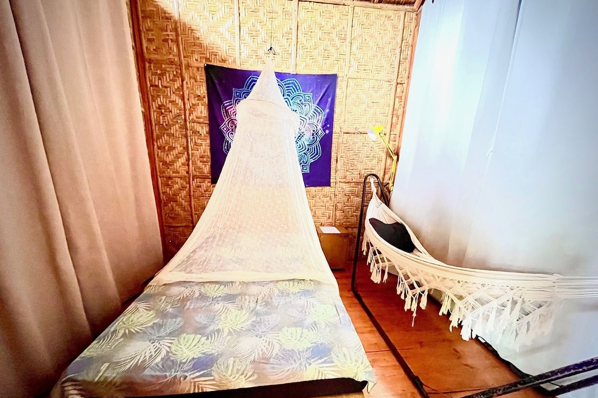 Wifi gratis y ropa de cama