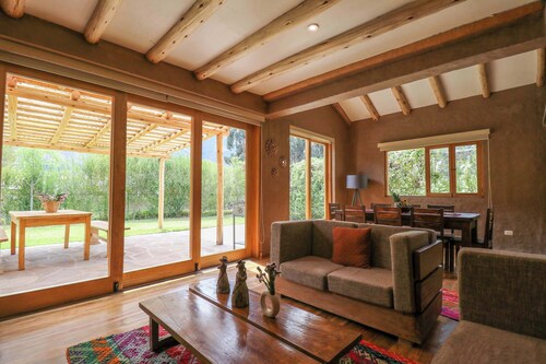 w* | Majestic 3BR House in Valle Sagrado