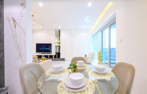 อพาร์ทเมนท์, วิวเมือง | ห้องรับประทานอาหาร