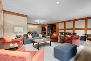 Smart TV, fireplace, DVD player
