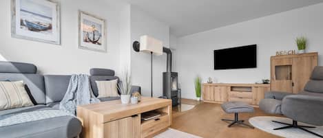 Fernseher, Kamin