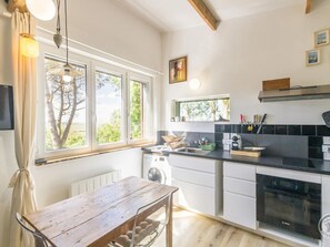 Frigorifero, microonde, forno, macchina per tè/caffè