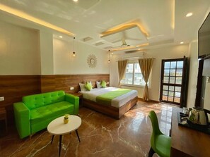 Free WiFi, bed sheets - Wanna Stay Rishikesh (Rishikesh)