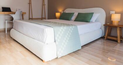 "A Soqquadro" is a delightful holiday home located in the heart of Puglia!