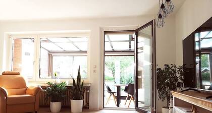 Haus Meereswind 3xSchlafzimmer, Wintergarten mit Kamin, BĂŒro, an der Westerkaye