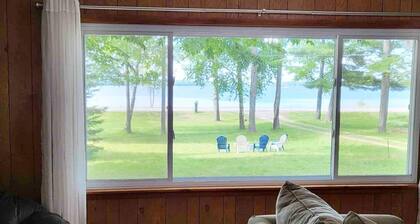 Forrest’s Cabin - Lakefront with Sunset Views and Private Dock!