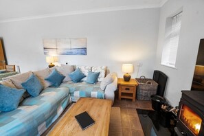 House | Living area | Fireplace