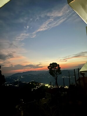 View from property - Bethesda Dheem Homestay  (Kurseong)