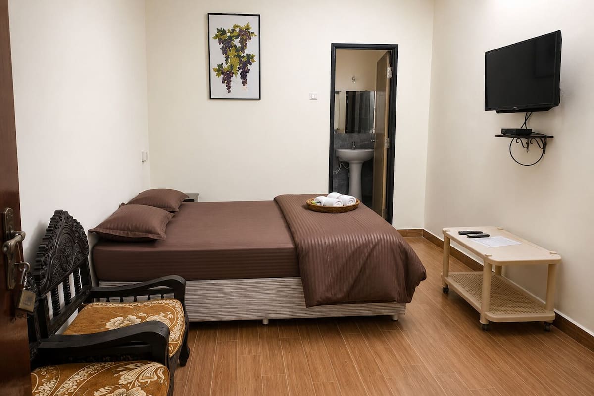 Classic Double Room | WiFi (free), bed sheets