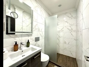 Hair dryer, towels - Prime Spot - Views - Affordable - Modern Bathroom (Sofia)