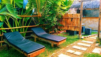 Standard Double Room, 1 Bedroom, Non Smoking, Garden View | Ruang tamu | TV skrin rata