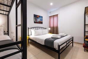 2 camere, ferro/asse da stiro, Wi-Fi gratuito