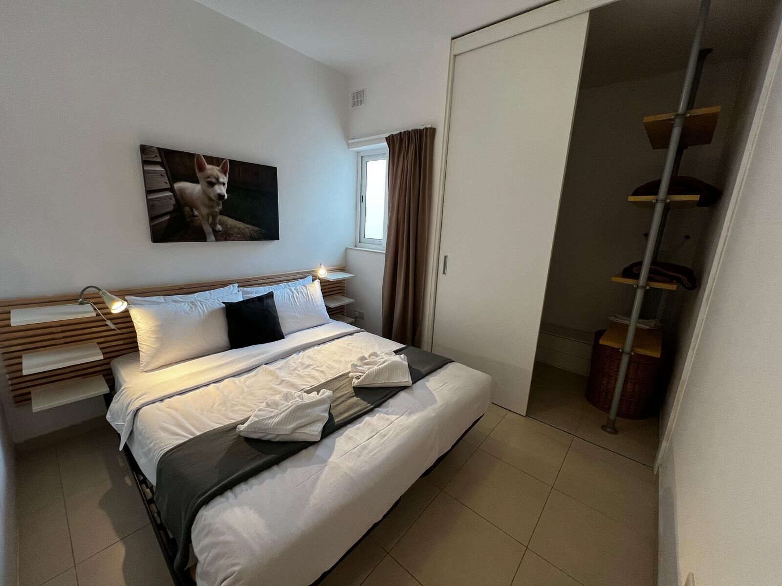 2 عدّة غرف نوم ومكواة/لوح كي وواي فاي مجانًا