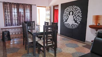 Room service – dining