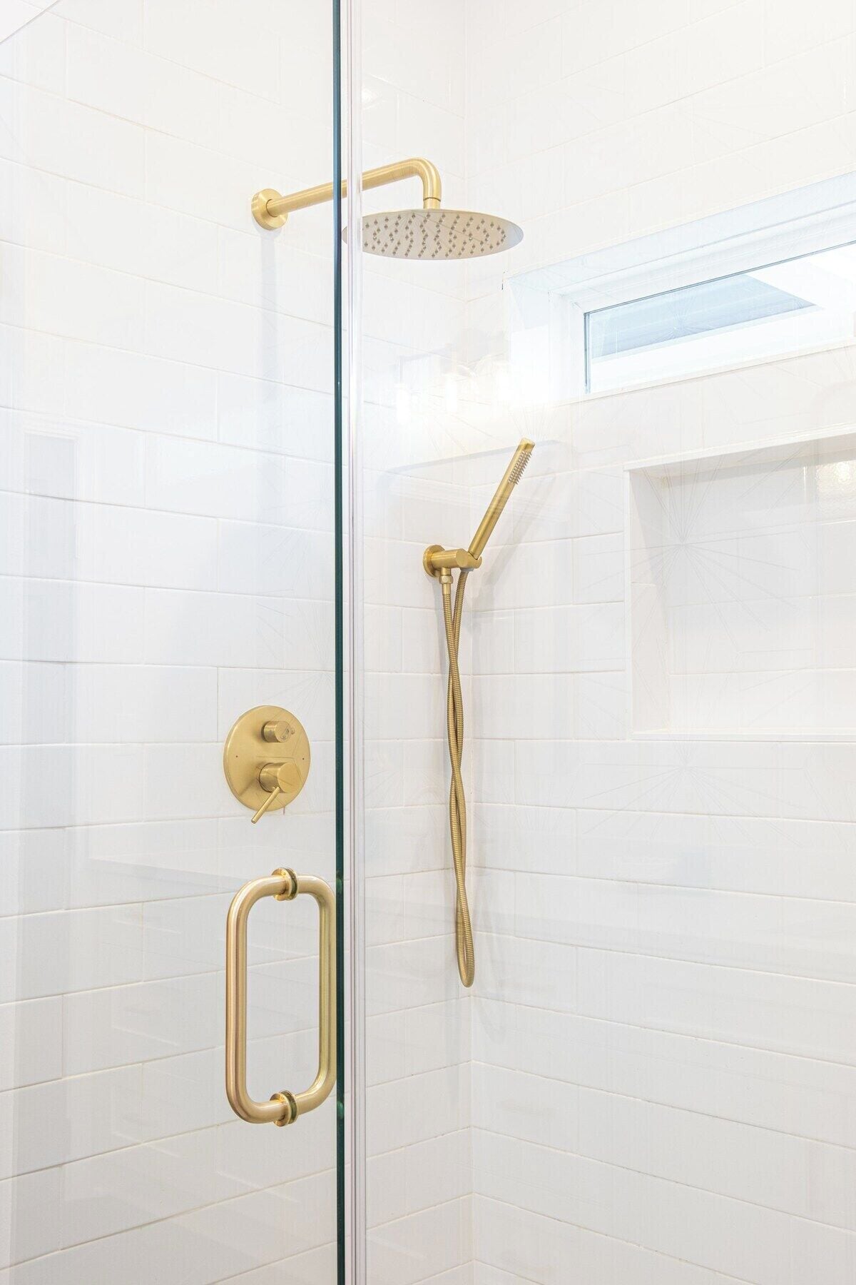 House (4 Bedrooms) | Bathroom | Towels, shampoo
