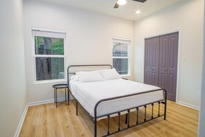 Casa (4 Bedrooms) | 4 quartos, espaço de trabalho para notebook