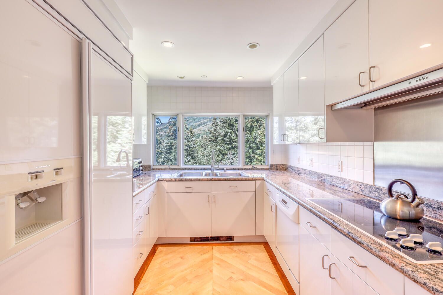 雪櫃、微波爐、焗爐、爐 具