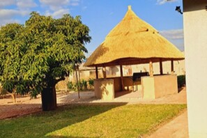 Property grounds - 2bed-4guests-garden-nearcentre&attractions (Harare)