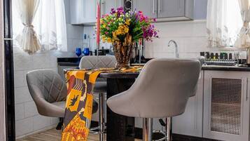 House | Dining