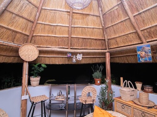 2bed-4guests-garden-nearcentre&attractions