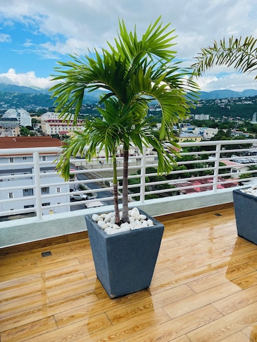 Island vibes Oasis with a beautiful Pool