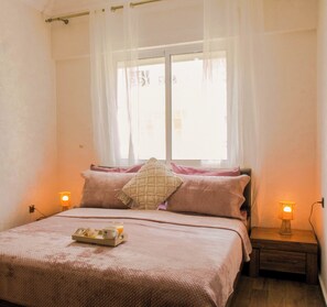 2 bedrooms, in-room safe, desk, iron/ironing board
