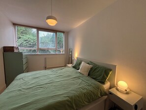 3 多间卧室、熨斗/熨衣板、旅行婴儿床、上网接入