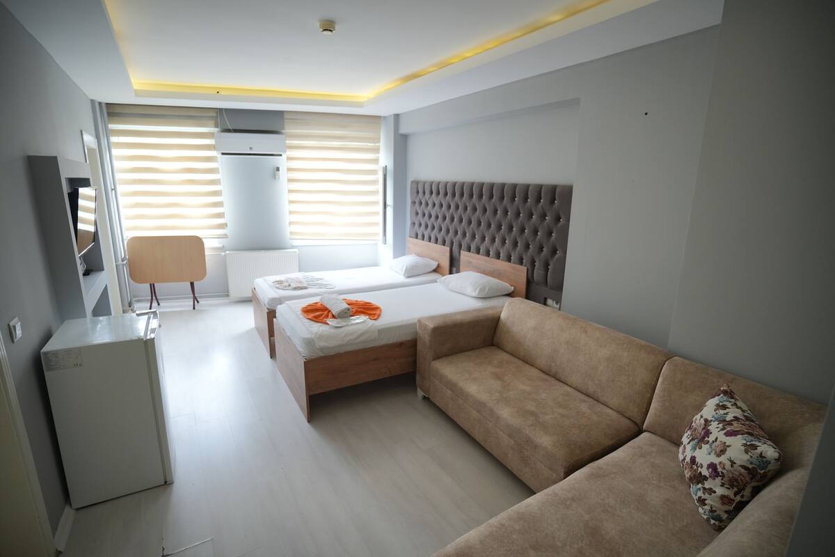 Family Quadruple Room, City View | Soundproofing, WiFi (free)
