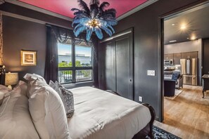 2 Schlafzimmer, Schreibtisch, Bügeleisen/Bügelbrett, kostenloses WLAN