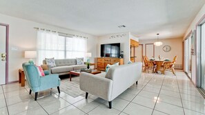 Smart-TV, bordtennis og bøker