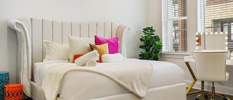 4 bedrooms, desk, iron/ironing board, free WiFi