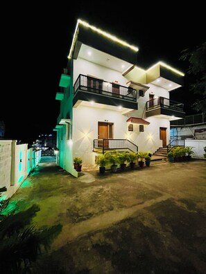 Voorkant van accommodatie