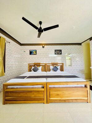 Superior Suite | Free WiFi - SSS Golden Resorts (Tarangambadi)