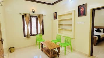 Suite | Living area | 32-inch LED TV with cable channels