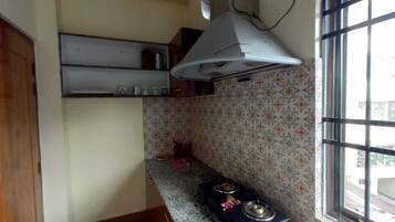 Premium Room, Balcony | Private kitchen