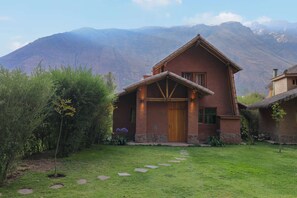 House | 3 bedrooms, Internet - w Divine 3BR House in Valle Sagrado (Calca)