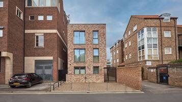 Apartment, barrierefrei | 1 Schlafzimmer, Schreibtisch