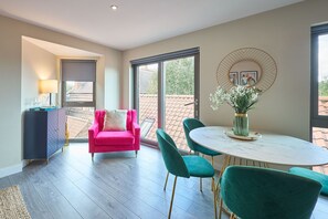 Apartament, accessible | 1 dormitori i escriptori